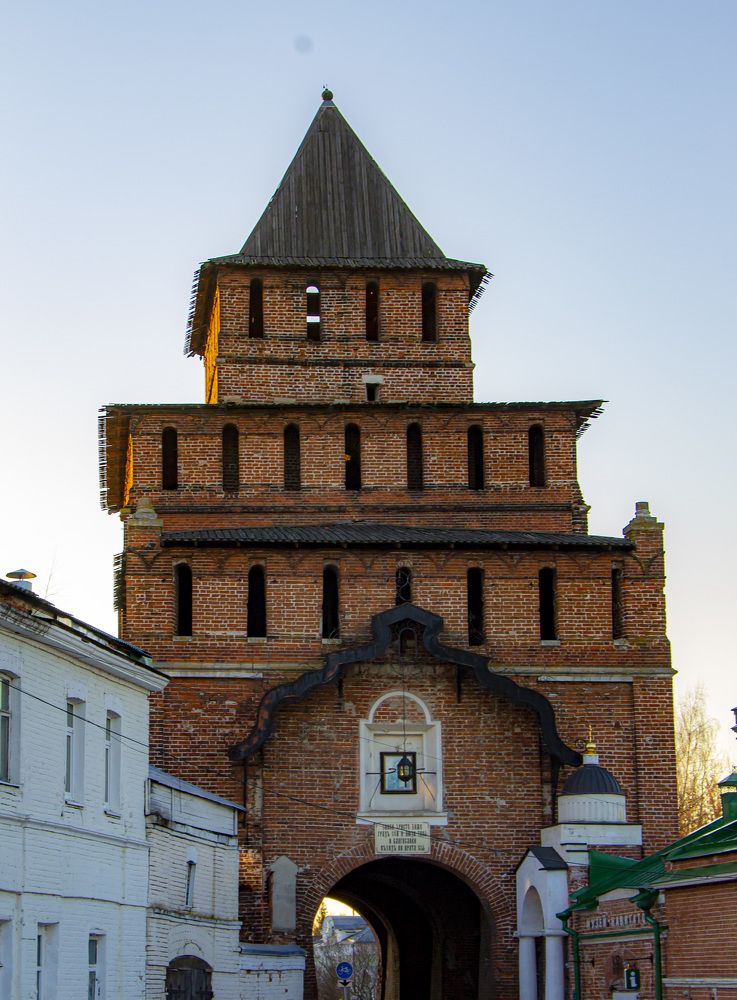 Пятницкие ворота коломенского кремля в г.Коломна.