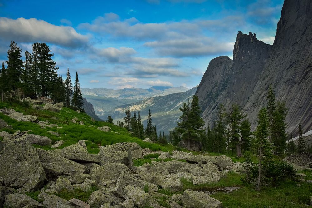 Долина Тайгишонка в Ергаках