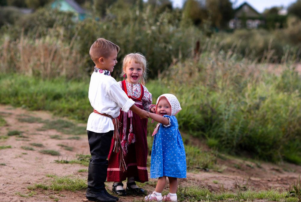 Ерёма, Глаша, Дуняша.