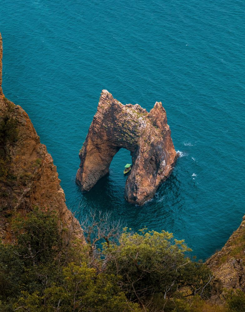 "Золотые Ворота", Республика Крым, Карадагский заповедник