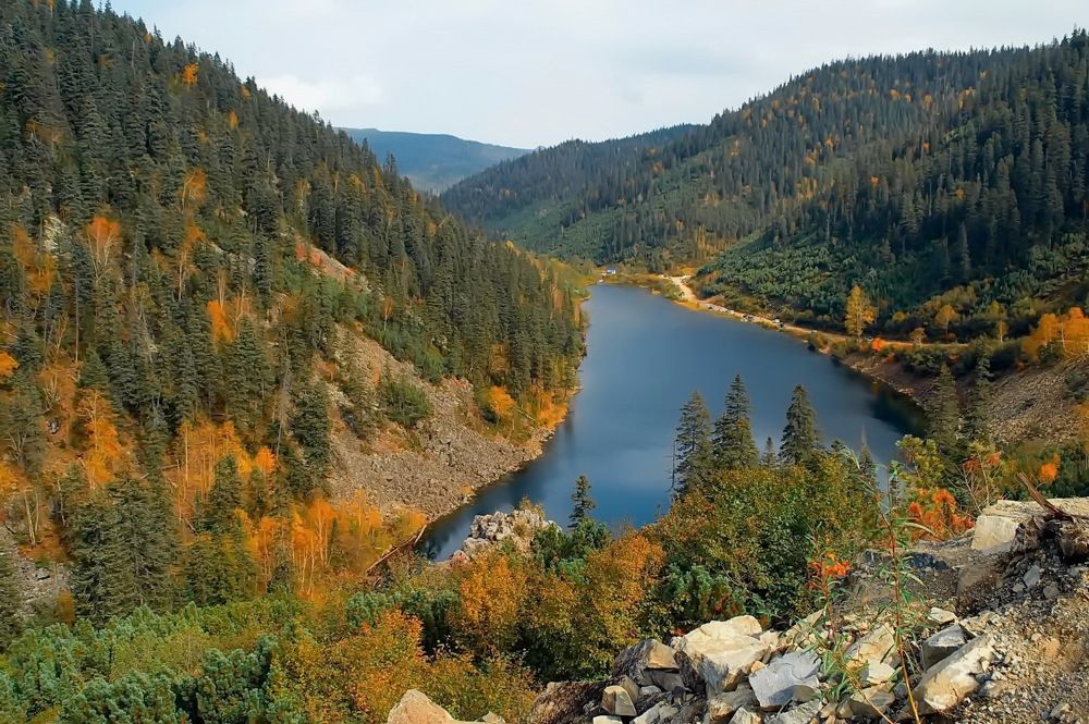 озеро Амут Осенью.