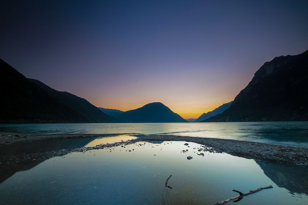 Blue hour @ lake lugano