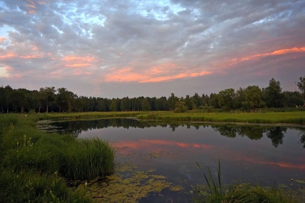 по другую сторону от заката