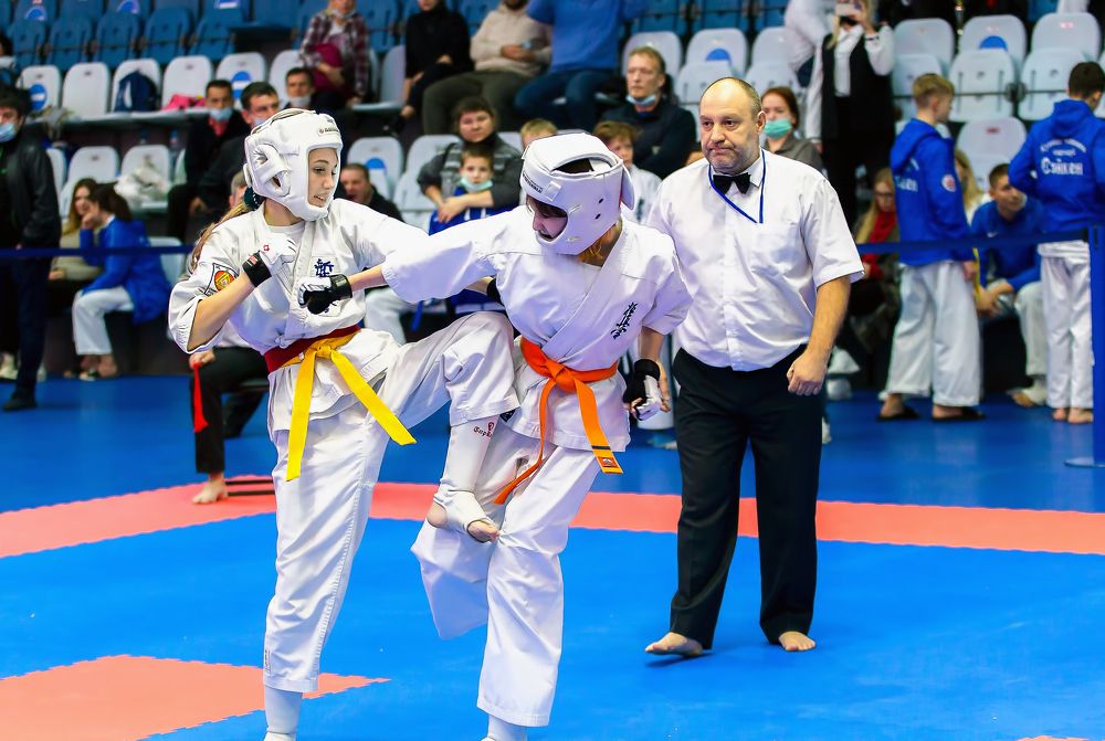 Девочки, такие девочки! (Girls are such girls)