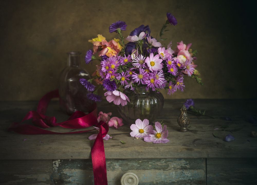 Букет с атласной лентой