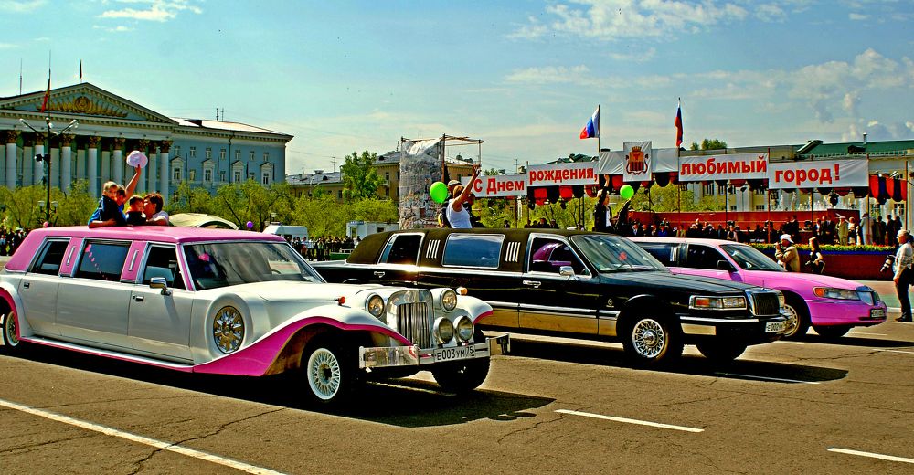 Лимузины.