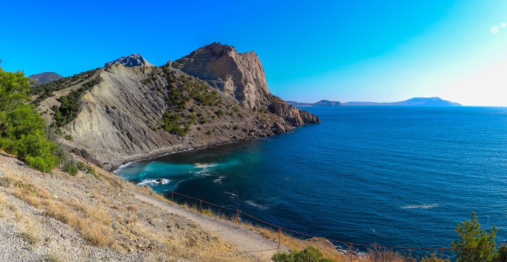 Photograph by Alexandr Tulinov