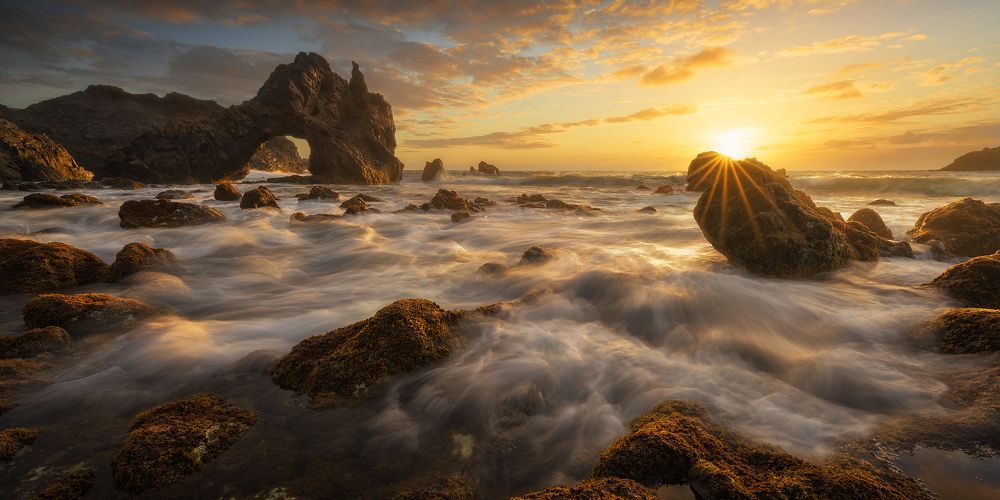 Photograph by Obed GM