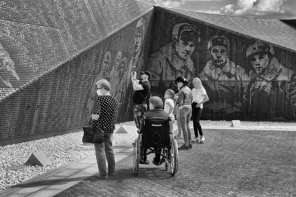 Не забудем...