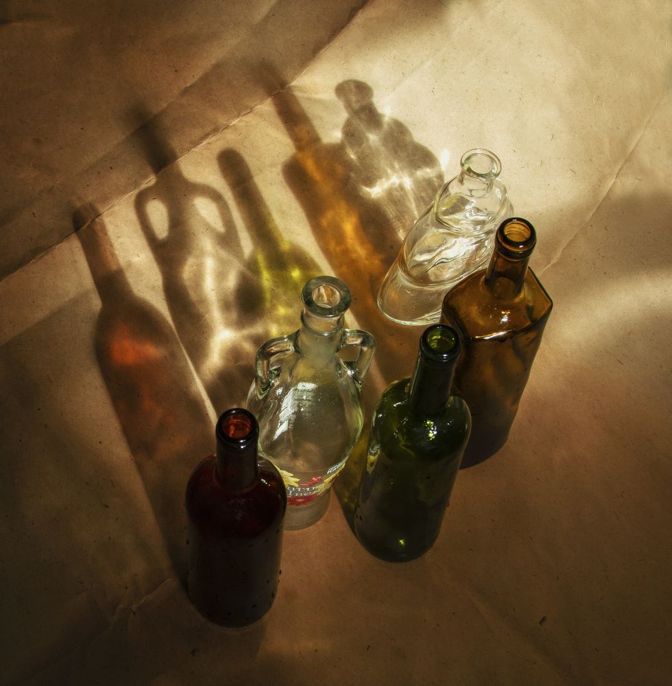 Стекло, солнце и бумага