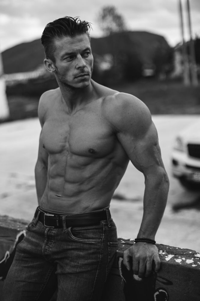 Фотография автора Александр Головин