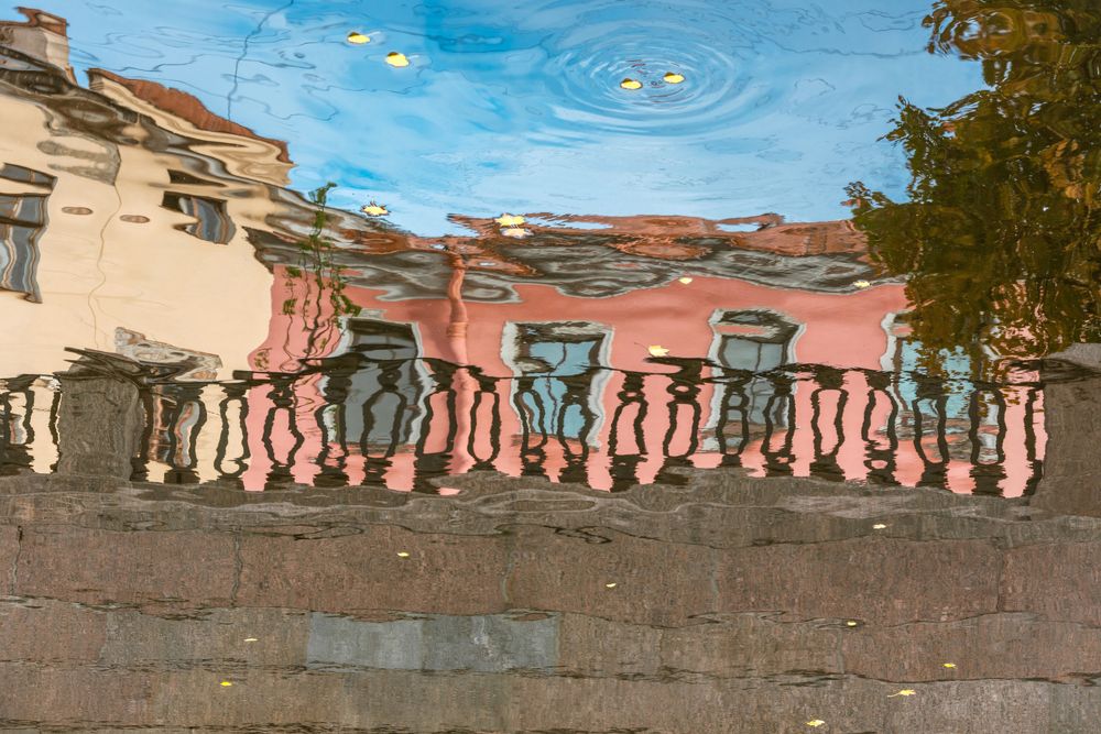 Пессимист и оптимист. Призрачный мир канала Грибоедова