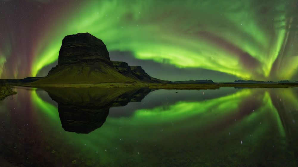 Dancing in the Greenlight