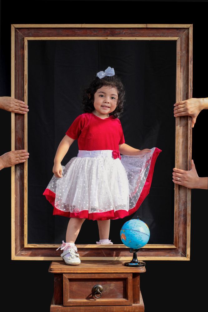 Photograph by Luis Par