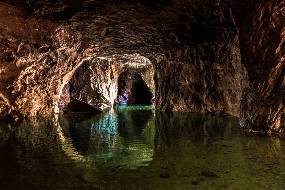 Penetration into the Stone