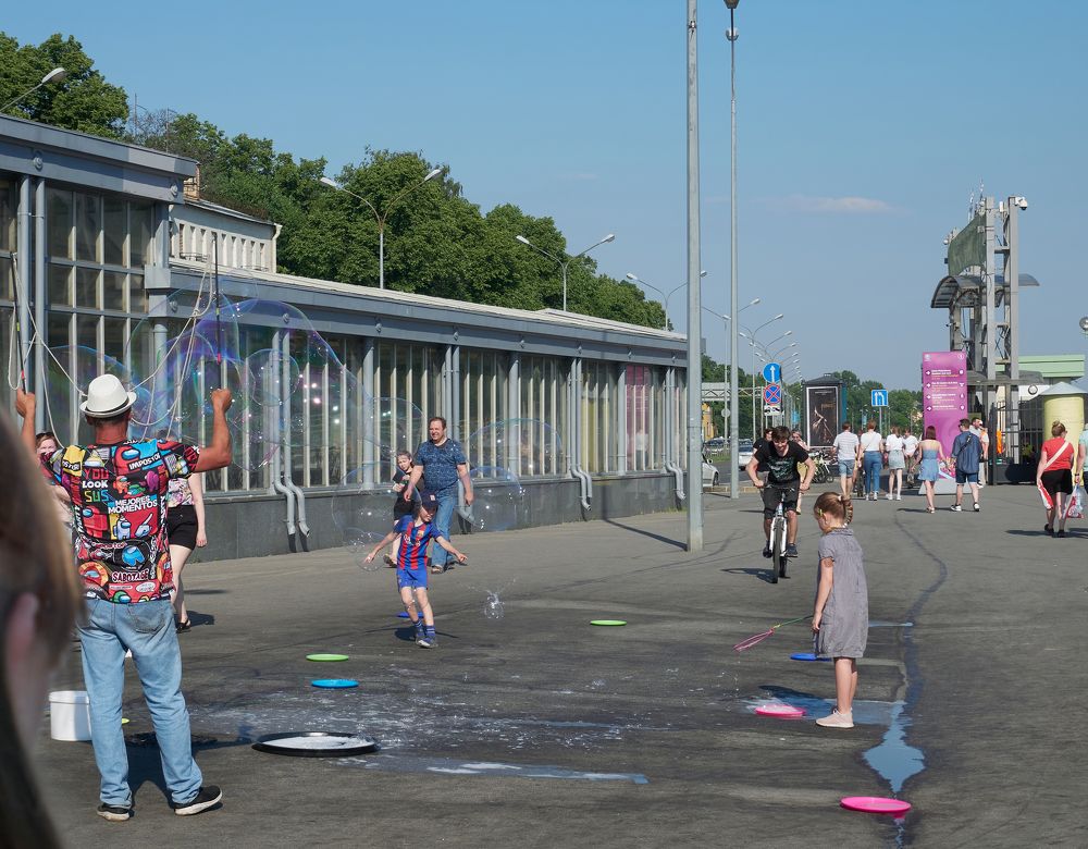 Мыльные пузыри.