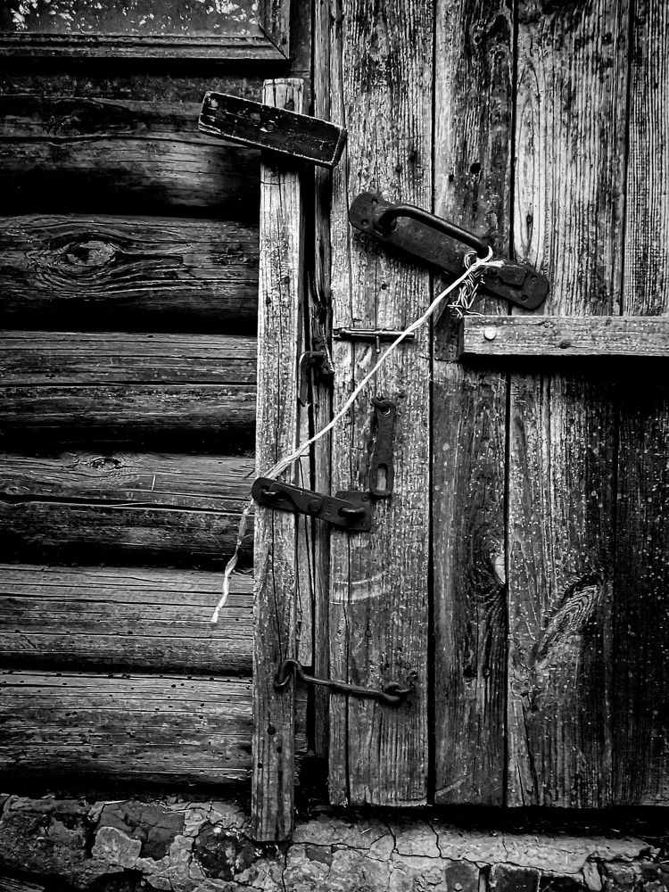 … чаще мы молчим …