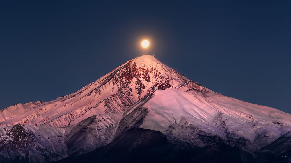 Photograph by Arman Mohammadi