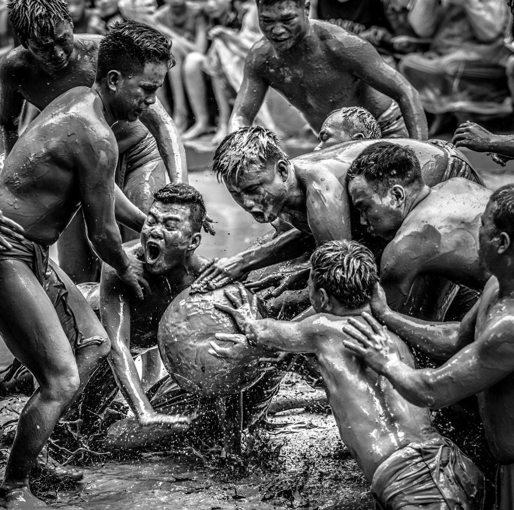 Photograph by TRAN QUY