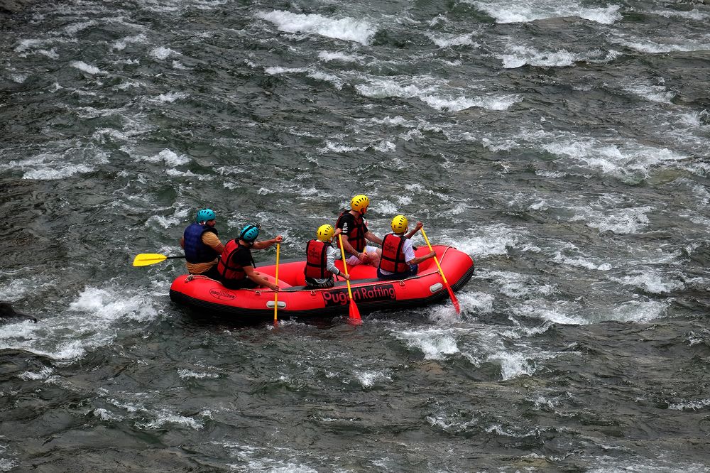 Photograph by Muzaffer Sütlüoğlu
