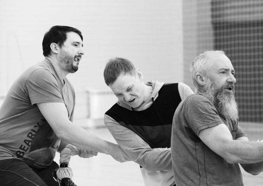 Надо дотянуть!