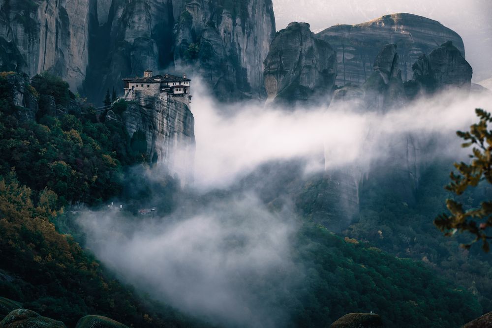 Photograph by Nikos Leonov