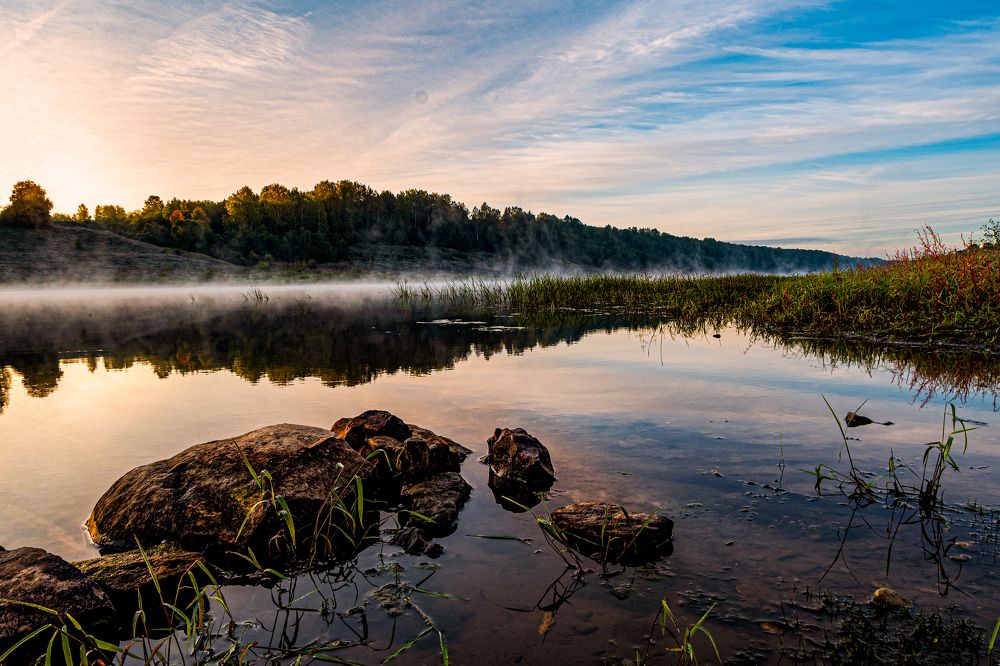 Туманный рассвет на Волге