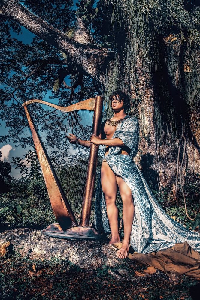 MAS ALLA DE LA MUSICA - ORFEO