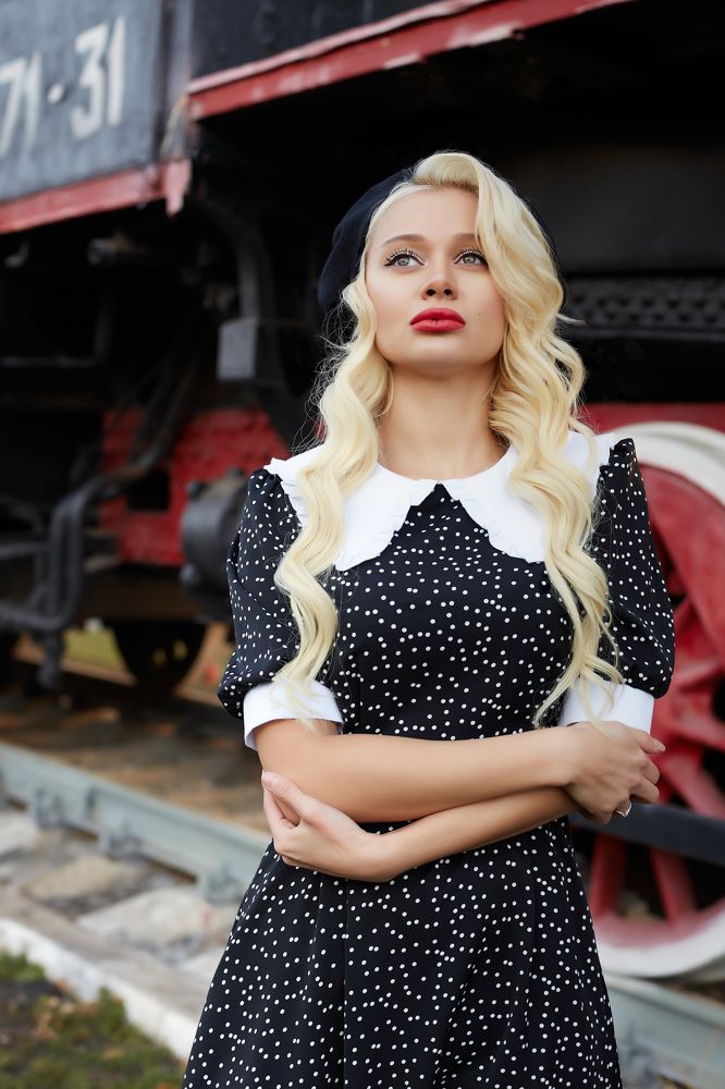 Женский Портрет