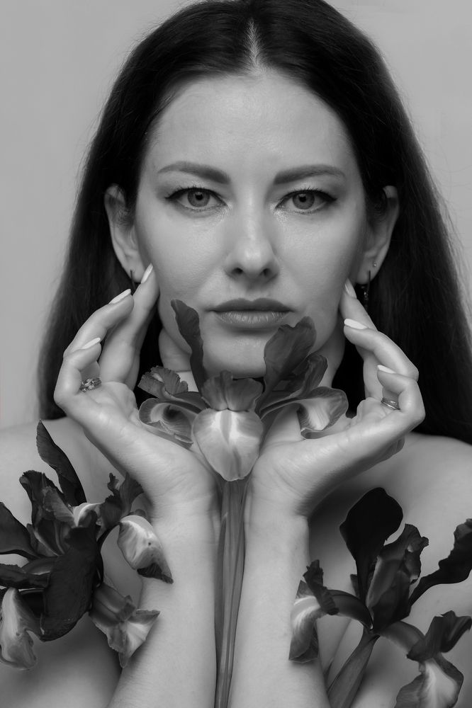 Фотография автора ЛАРИСА УСАЧЕВА