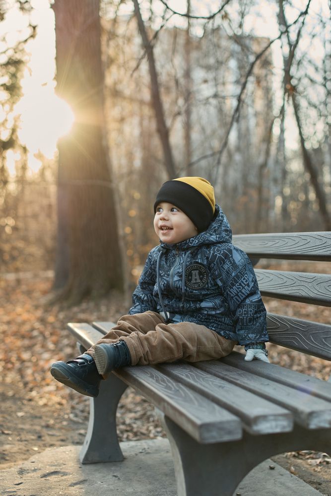 Задумывая шалость