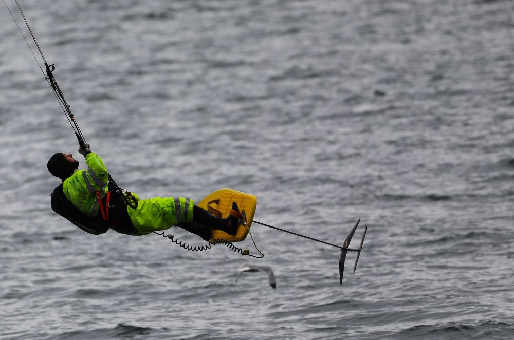 Кайтер в Охотском море .