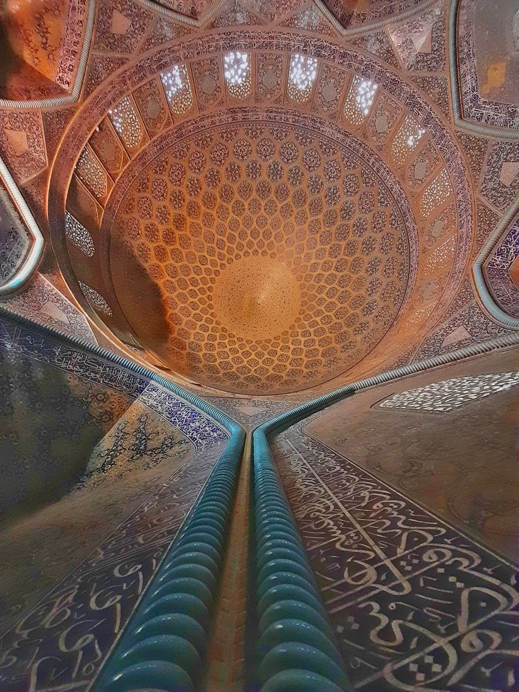 Photograph by Mohammadreza Majlesifar