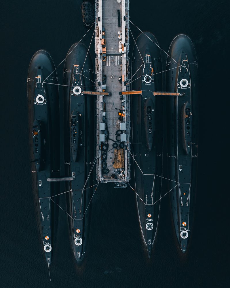 Стальные акулы