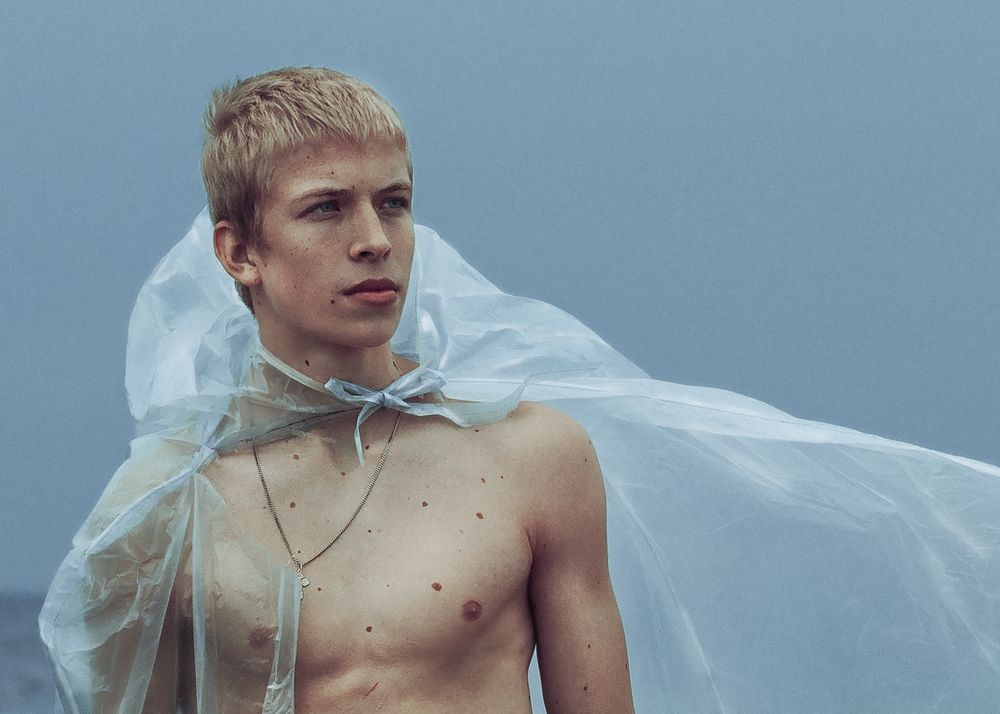 Photograph by Max Samadhi