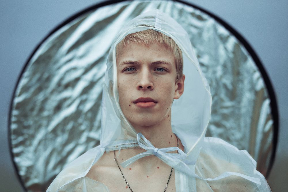 Photograph by Max Samadhi