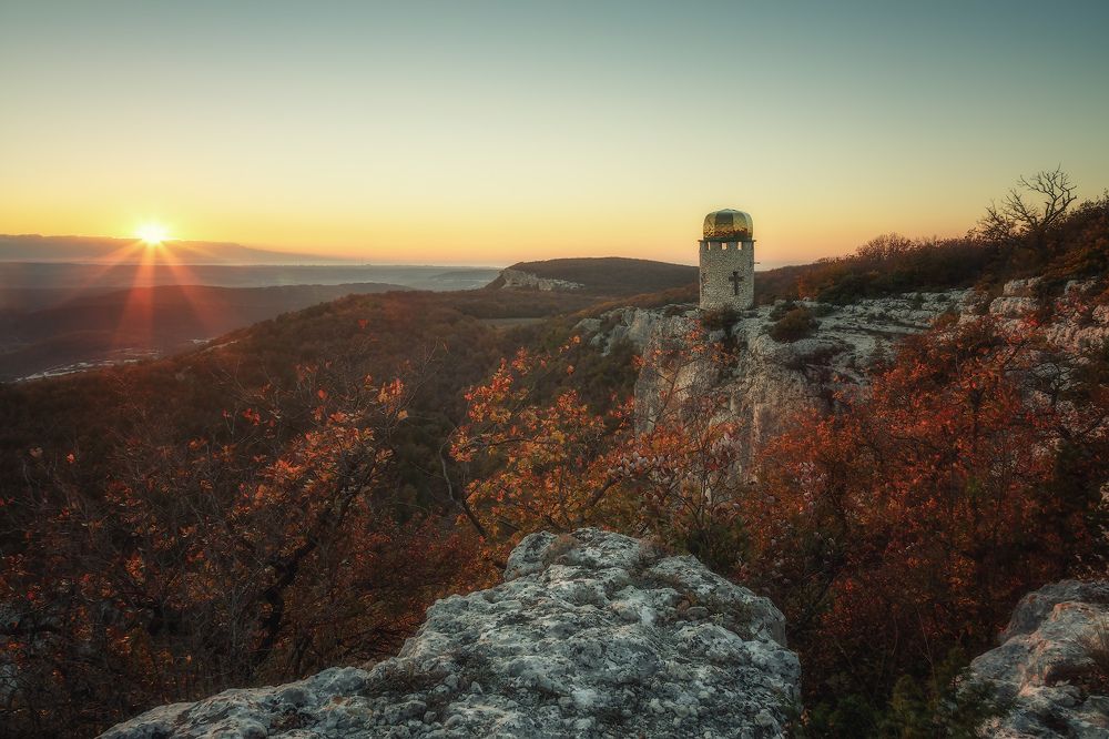 Уходил октябрь...