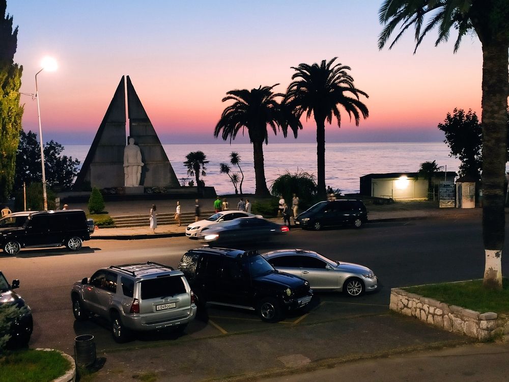 Вечерняя Гагра