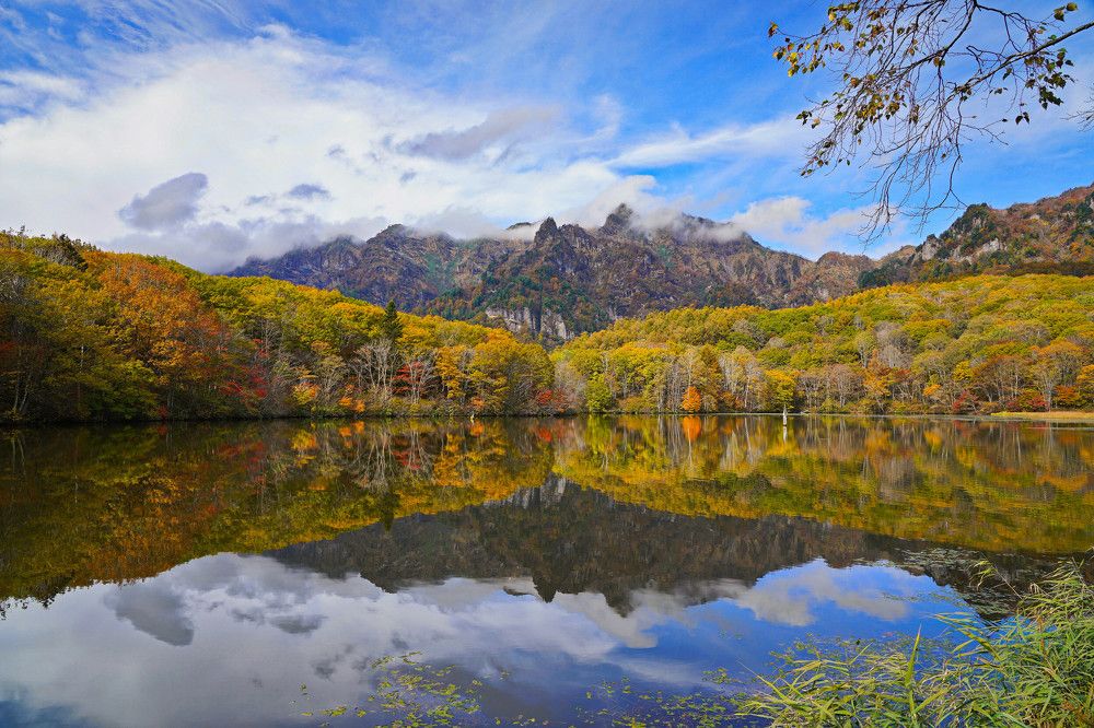 mirror lake Togakushi Japan.