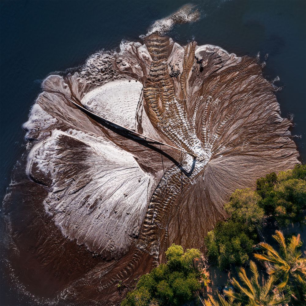 Photograph by Cao Ky Nhan