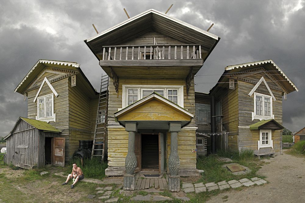 У дома своего