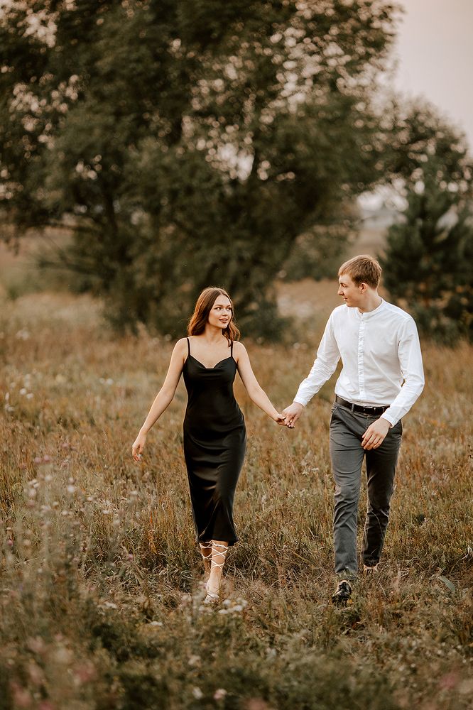 Держи меня за руку