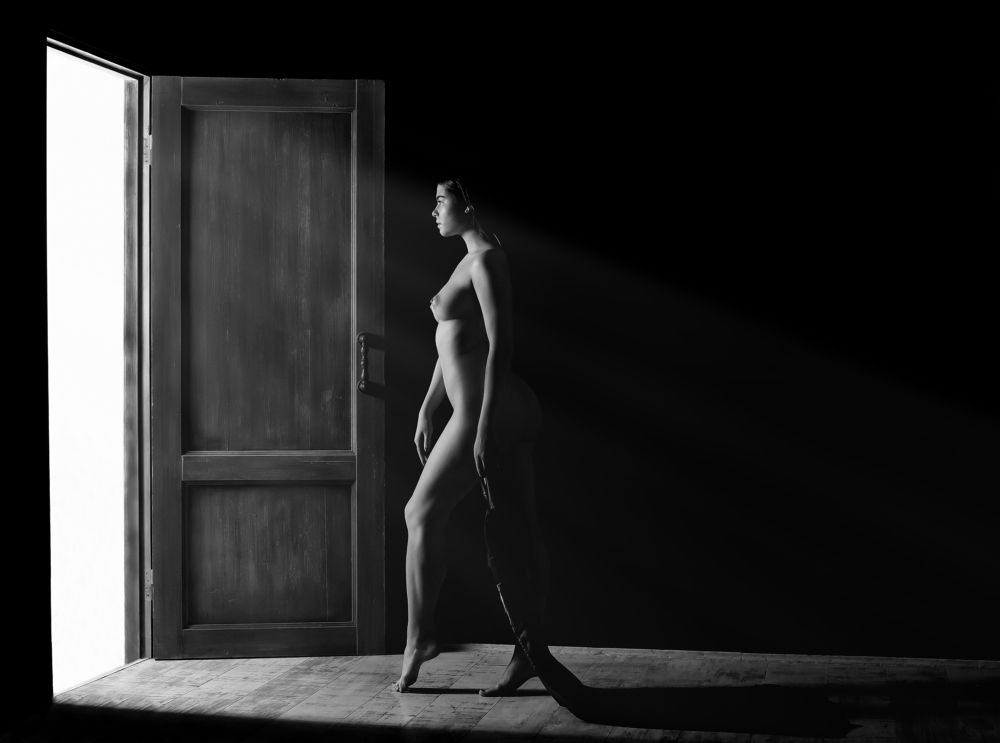 Photograph by Roman WarFemov