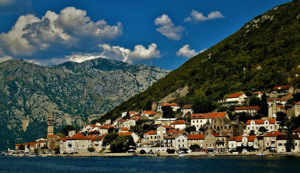 Photograph by Nataliya Wintraecken