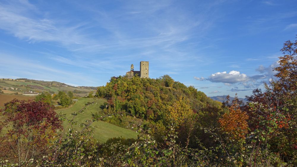 Castello e chiesa di Bobbiano (Piacenza)