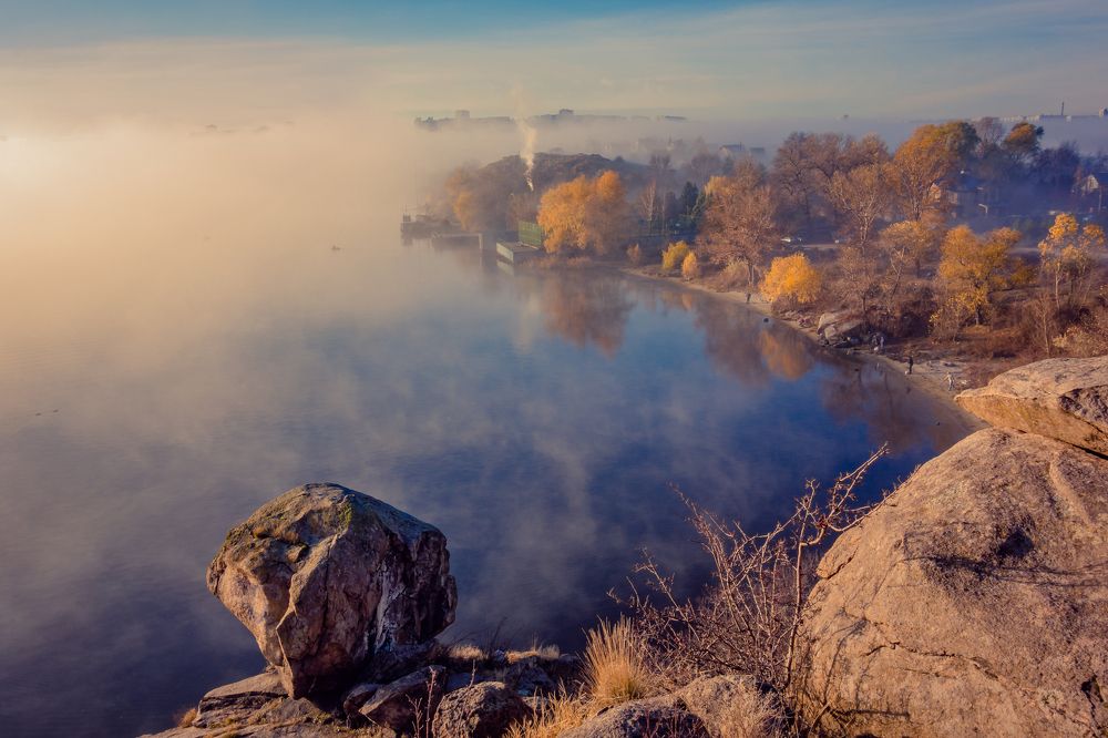 Туман на рекою