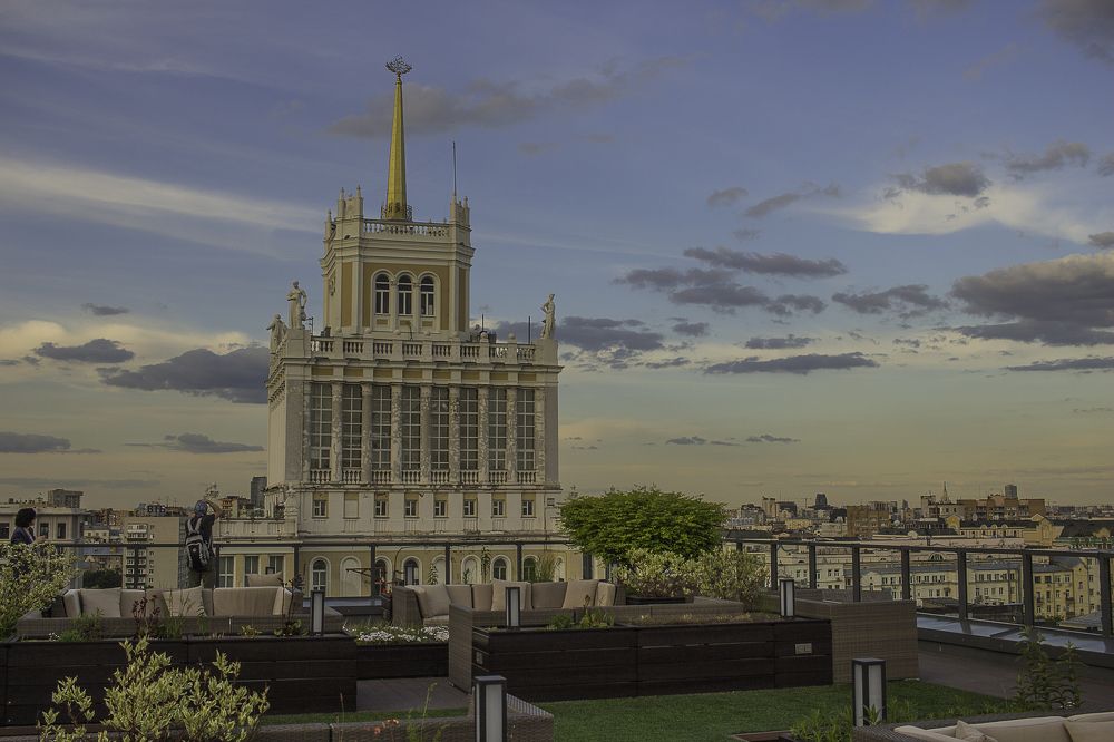 Крыша дома на Большой Садовой