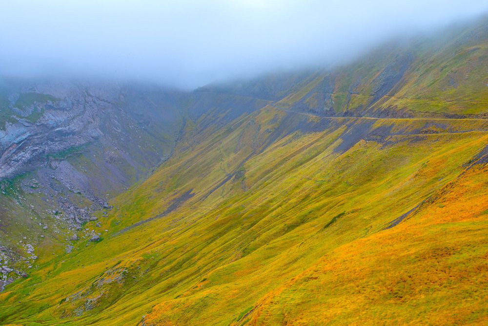 Gavarnie : col des Tentes under the Fog.