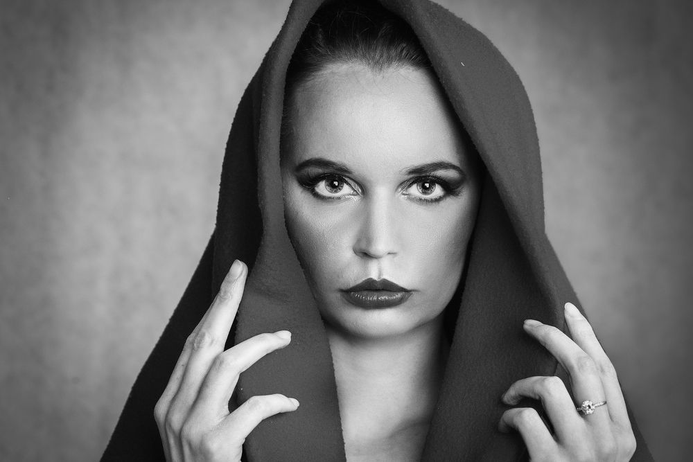 Photograph by Aleetet