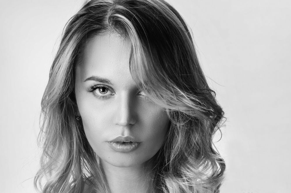 Photograph by Aleetet